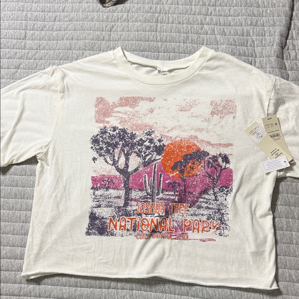 No Boundaries Graphic T-Shirt